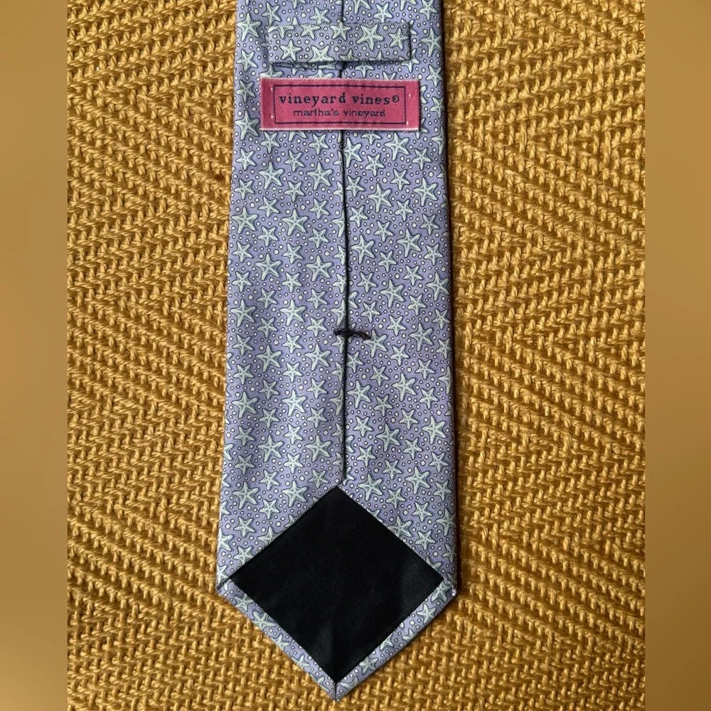 Vineyard Vines - Starfish Print Silk Tie